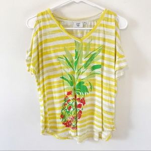 Crown & Ivy Beach Pineapple Open Arm Blouse PS